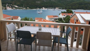 Apartments Šišević - Comfort Apartments with Balcony and Sea View